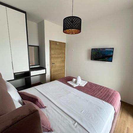 Art'S Apartment Mit Pool Ulcinj Pinjes Luaran gambar